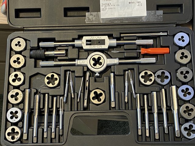 Tap and Die Set