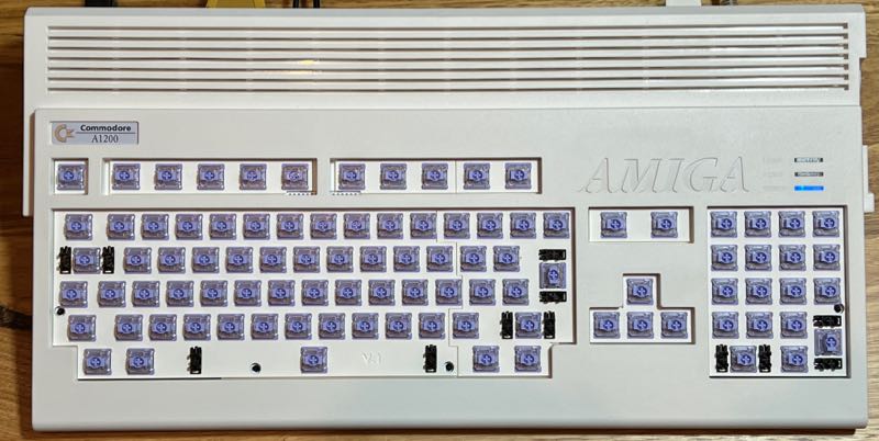 A1200 complete, caps lock on